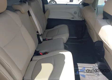 2024 Toyota Sienna Xle from USA, damaged, VIN 5TDYRKECXRS189550